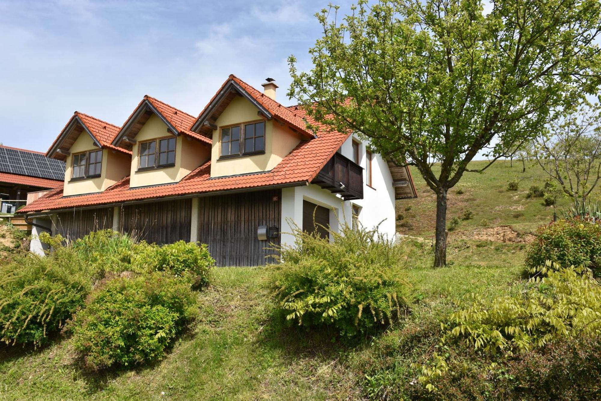 Guest House Struc Slovenj Gradec Eksteriør bilde